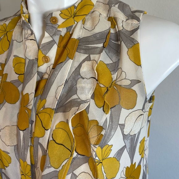 Ann Taylor Ruffled Flowered Sleeveless Blouse Size XSP - Picture 3 of 7